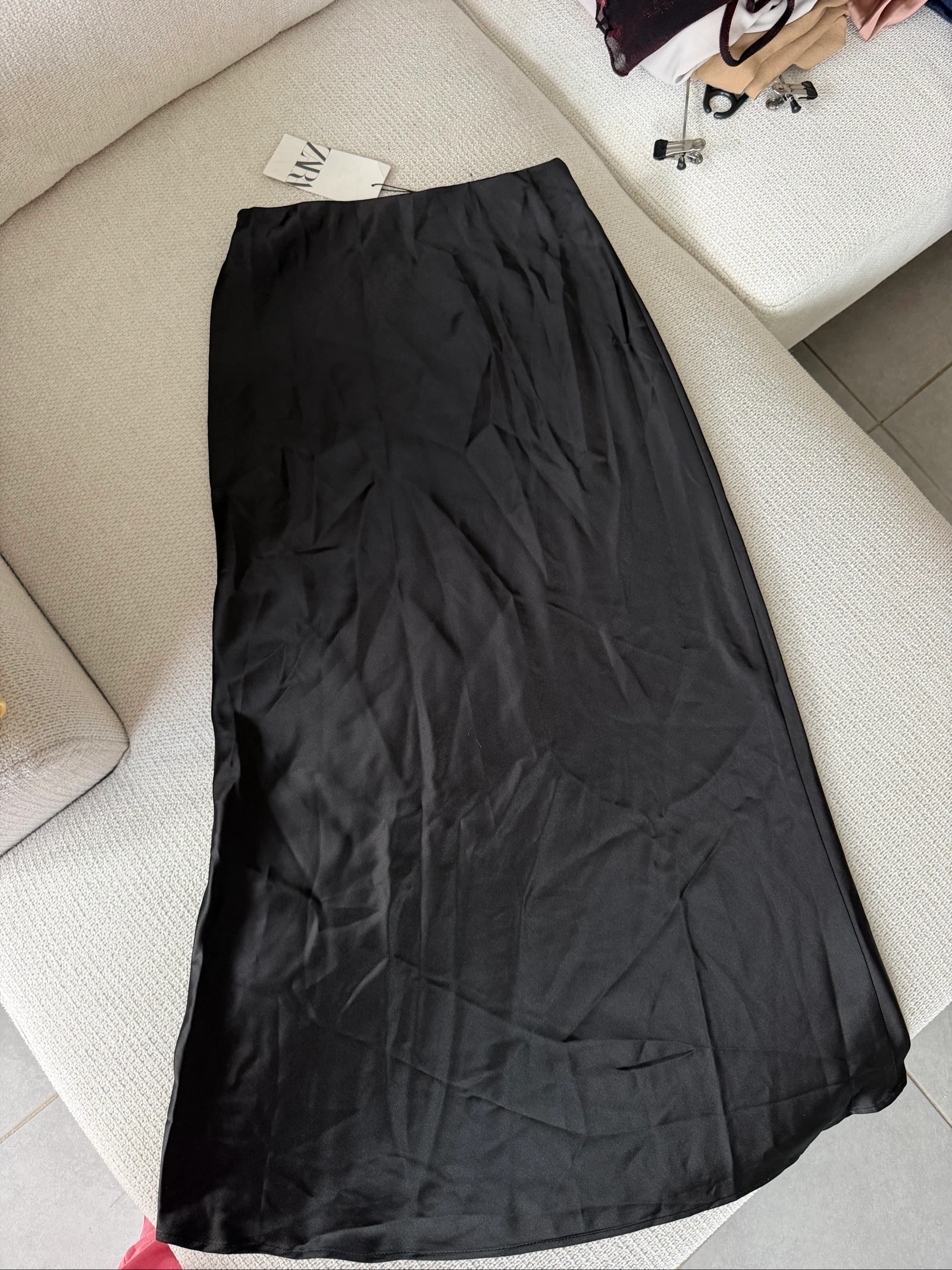 Falda larga negra satinada Zara nueva con etiqueta XS – photo 3